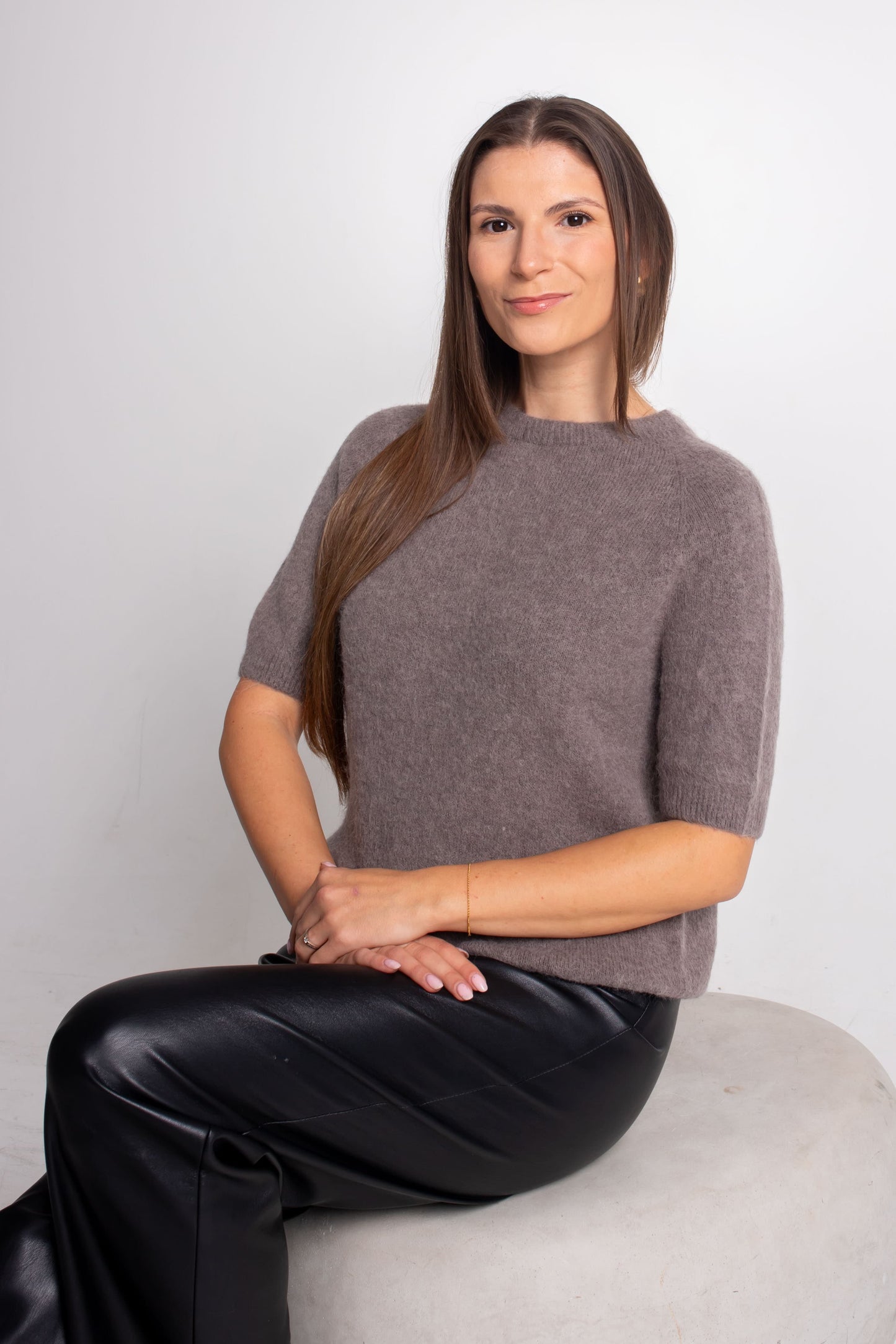 Megztinis "Simfonija" rusvas