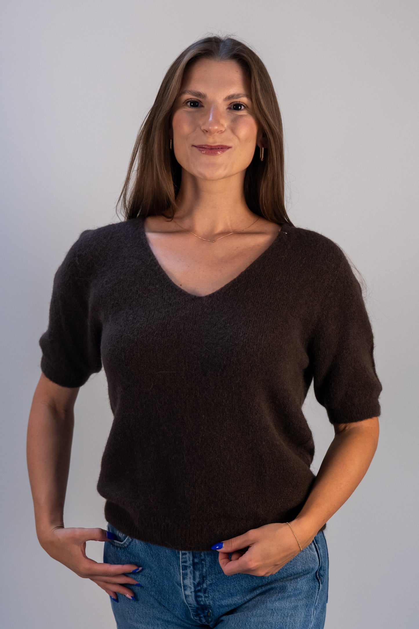 Megztinis "Soft Embrace" šokoladinė