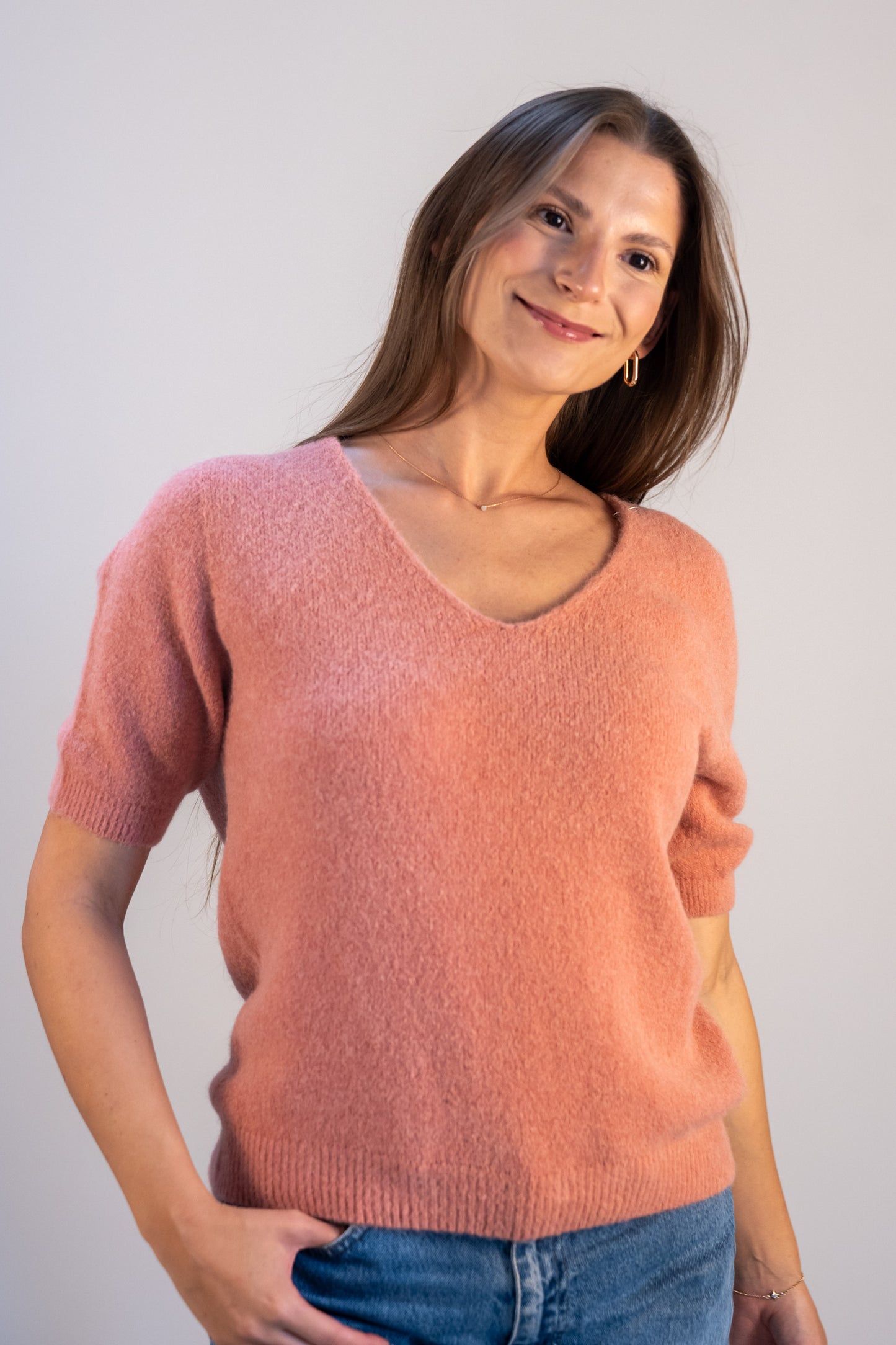 Megztinis "Soft Embrace" persikinė
