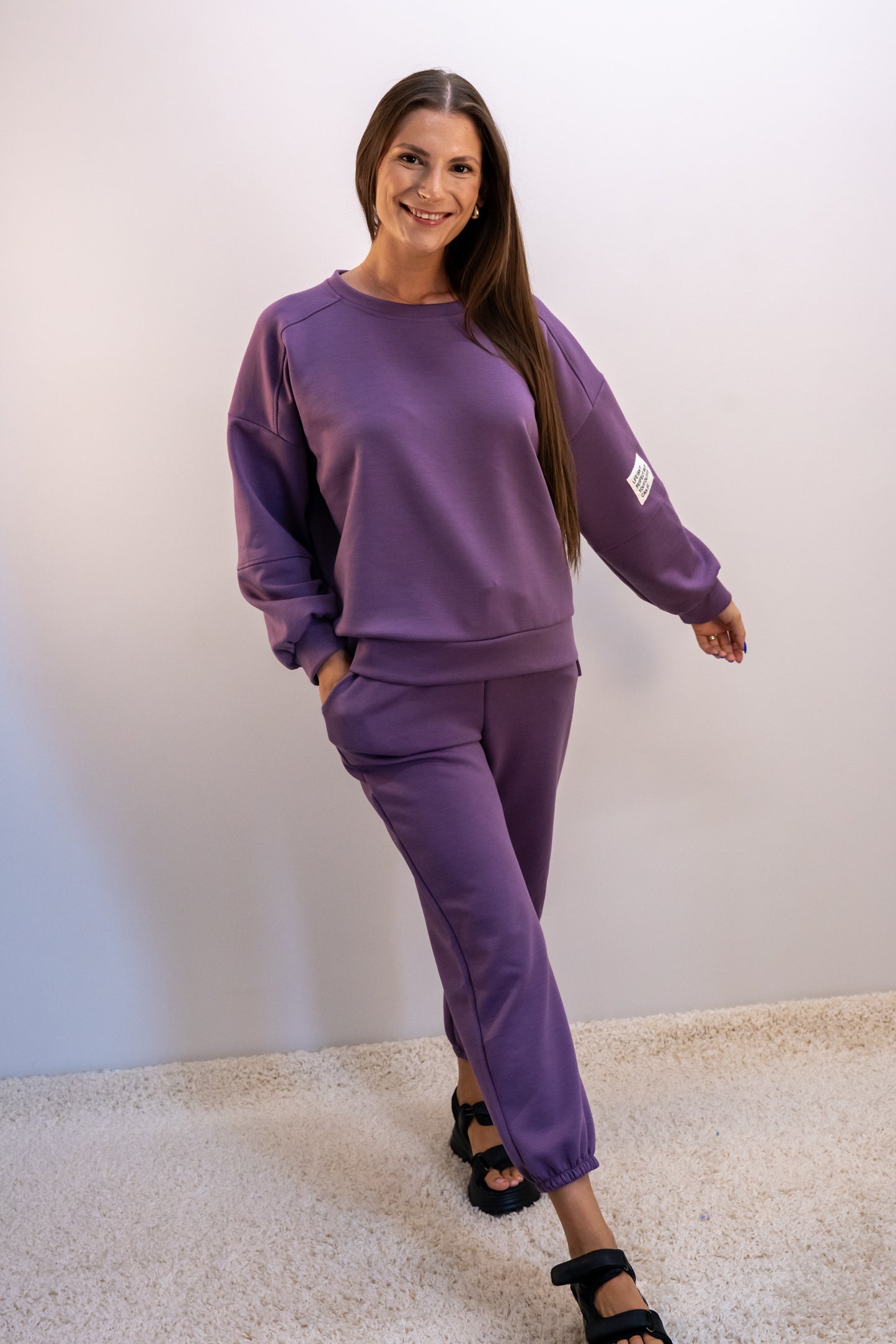 „Urban Muse“ violetinis laisvalaikio kostiumėlis