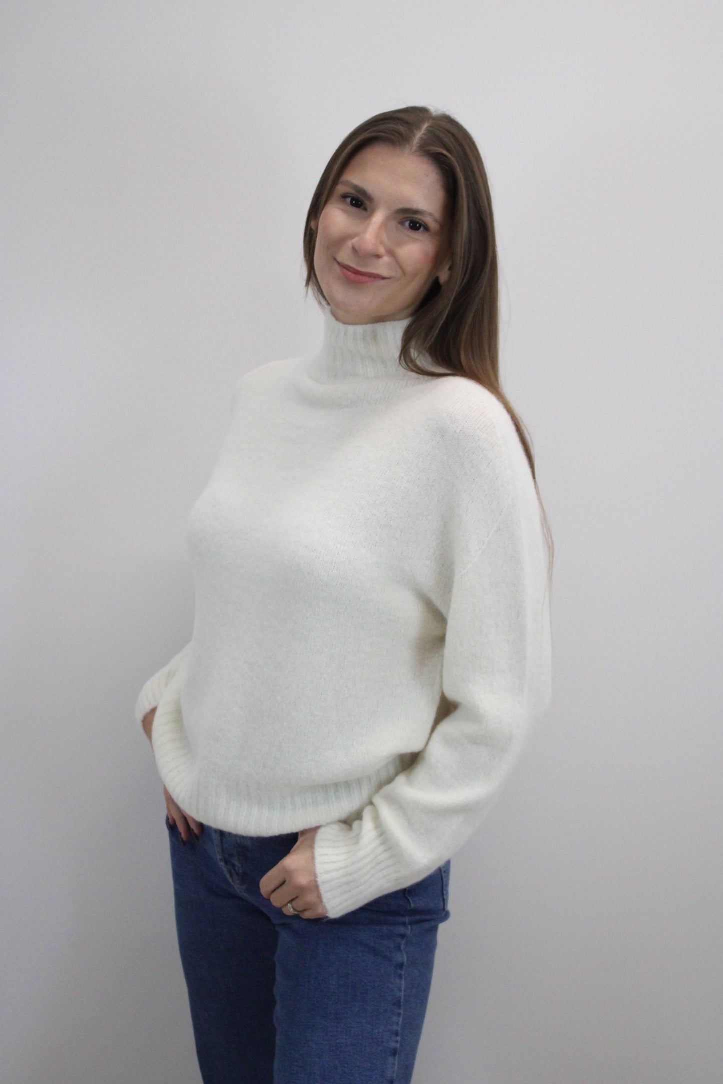 Megztinis "Cozy Touch" baltas