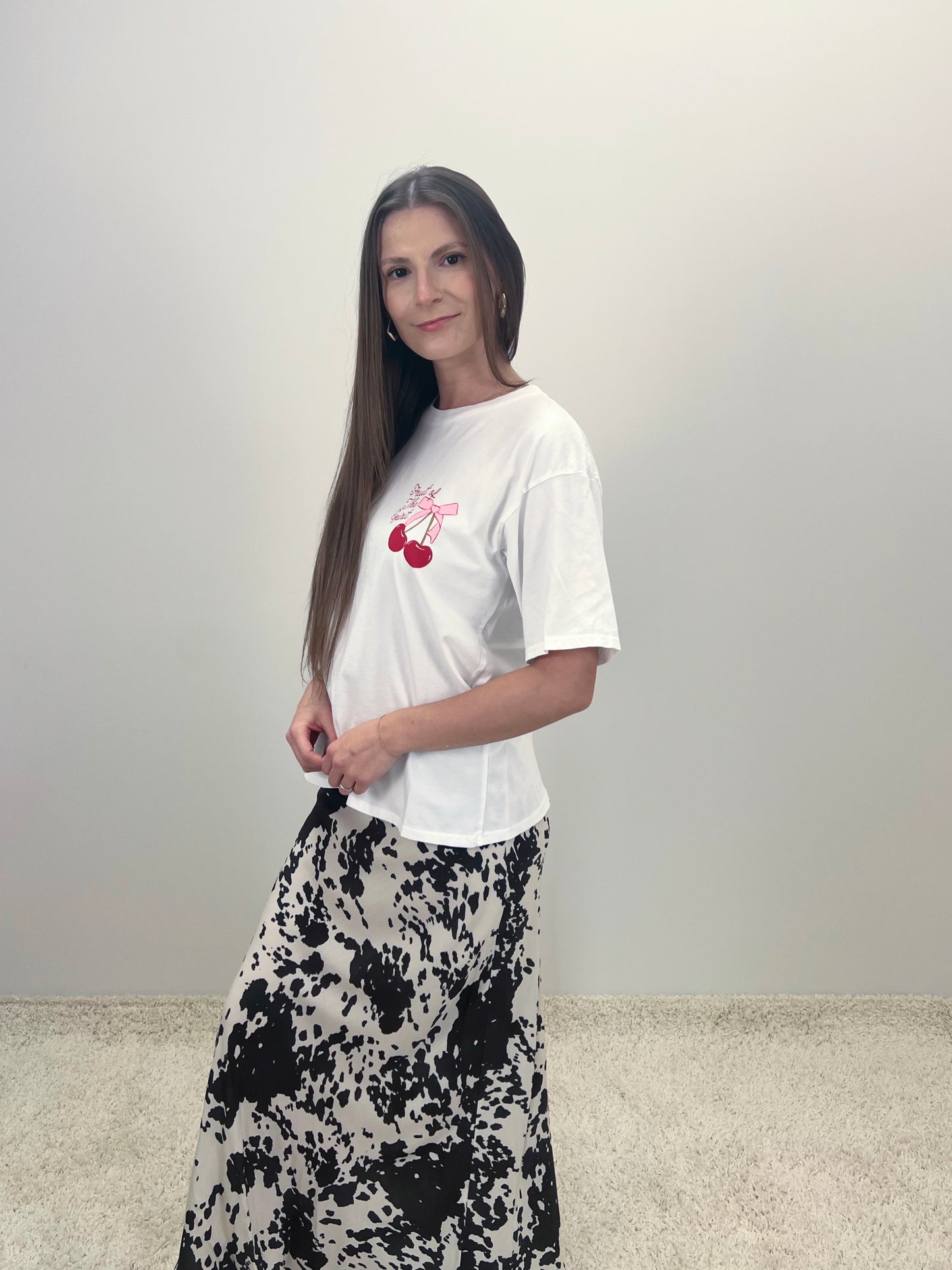 Oversize marškinėliai VYŠNIA - spalva balta