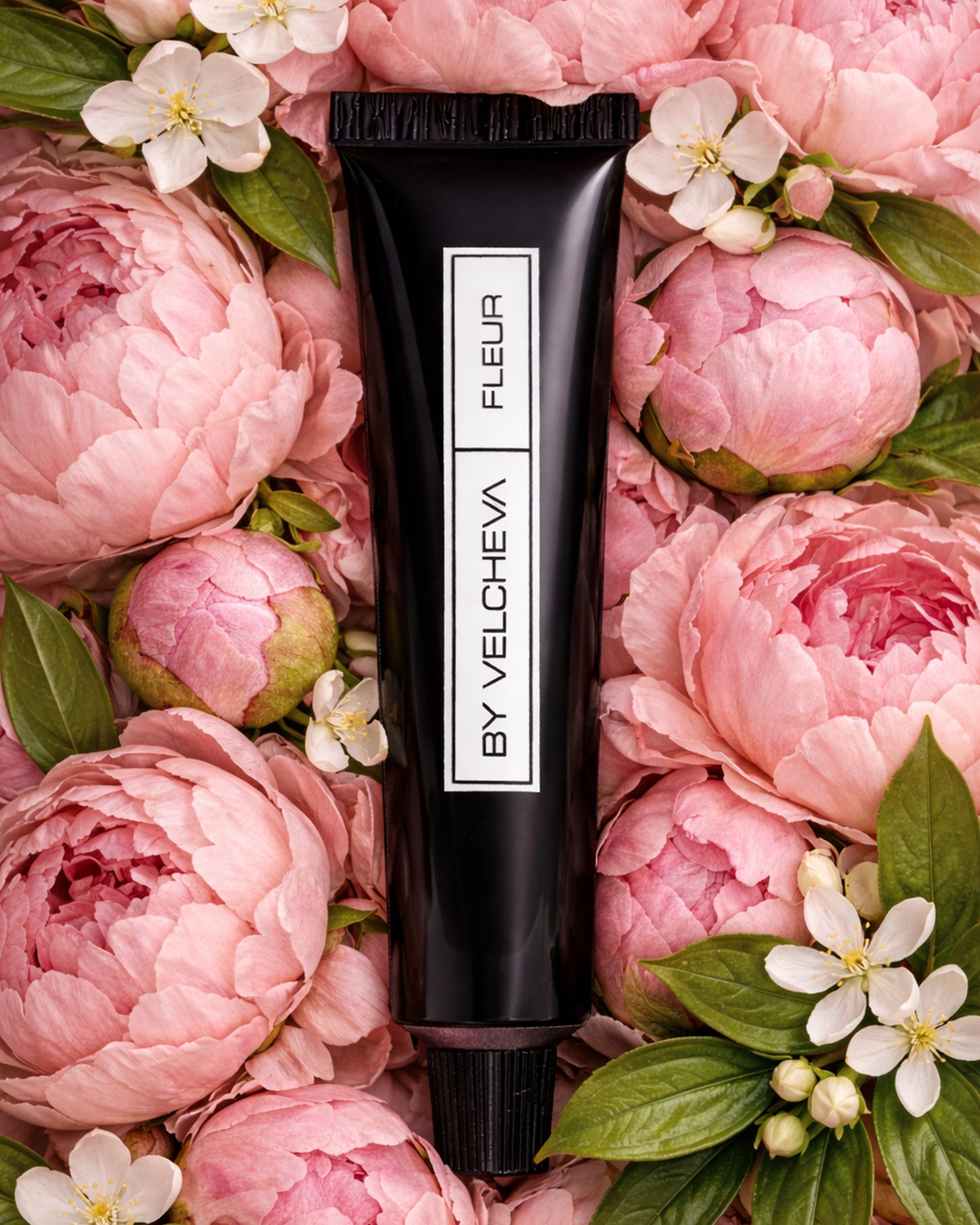 By Velcheva FLEUR rankų kremas