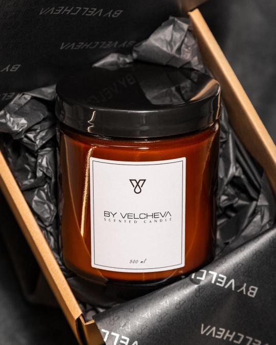 By Velcheva GREEN MANGO aromatinė žvakė