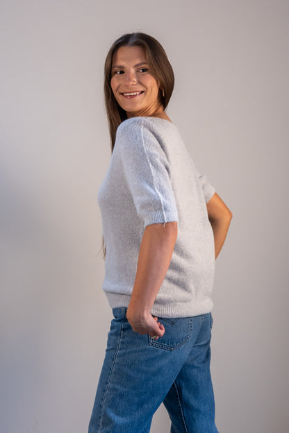 Megztinis "Soft Embrace" pilkas