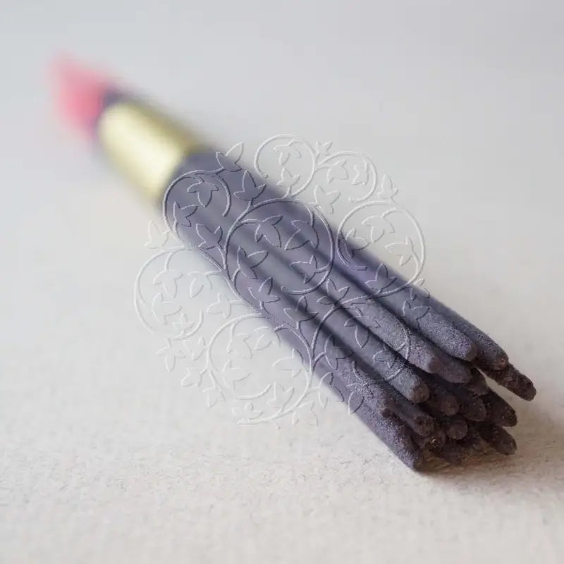 Yamuna’s smilkalai Blue Lotus the Joyous (Mėlynasis lotosas. Džiaugsmingasis)