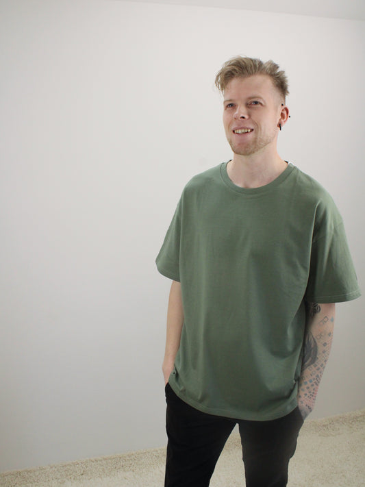 Marškinėliai „Oversize Vibes“ spalva žalia