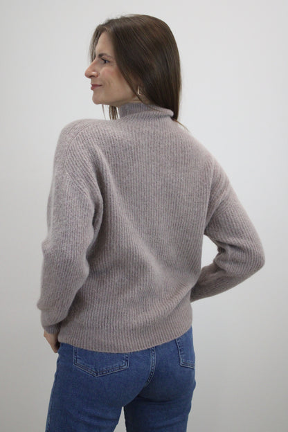 Megztinis "Cozy Touch" rusvas