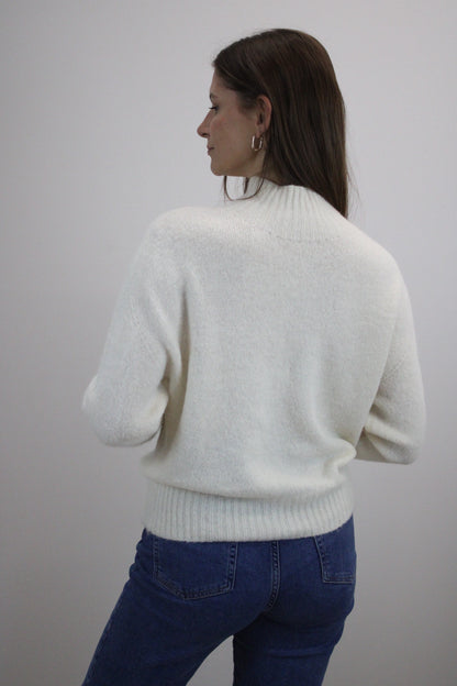 Megztinis "Cozy Touch" baltas