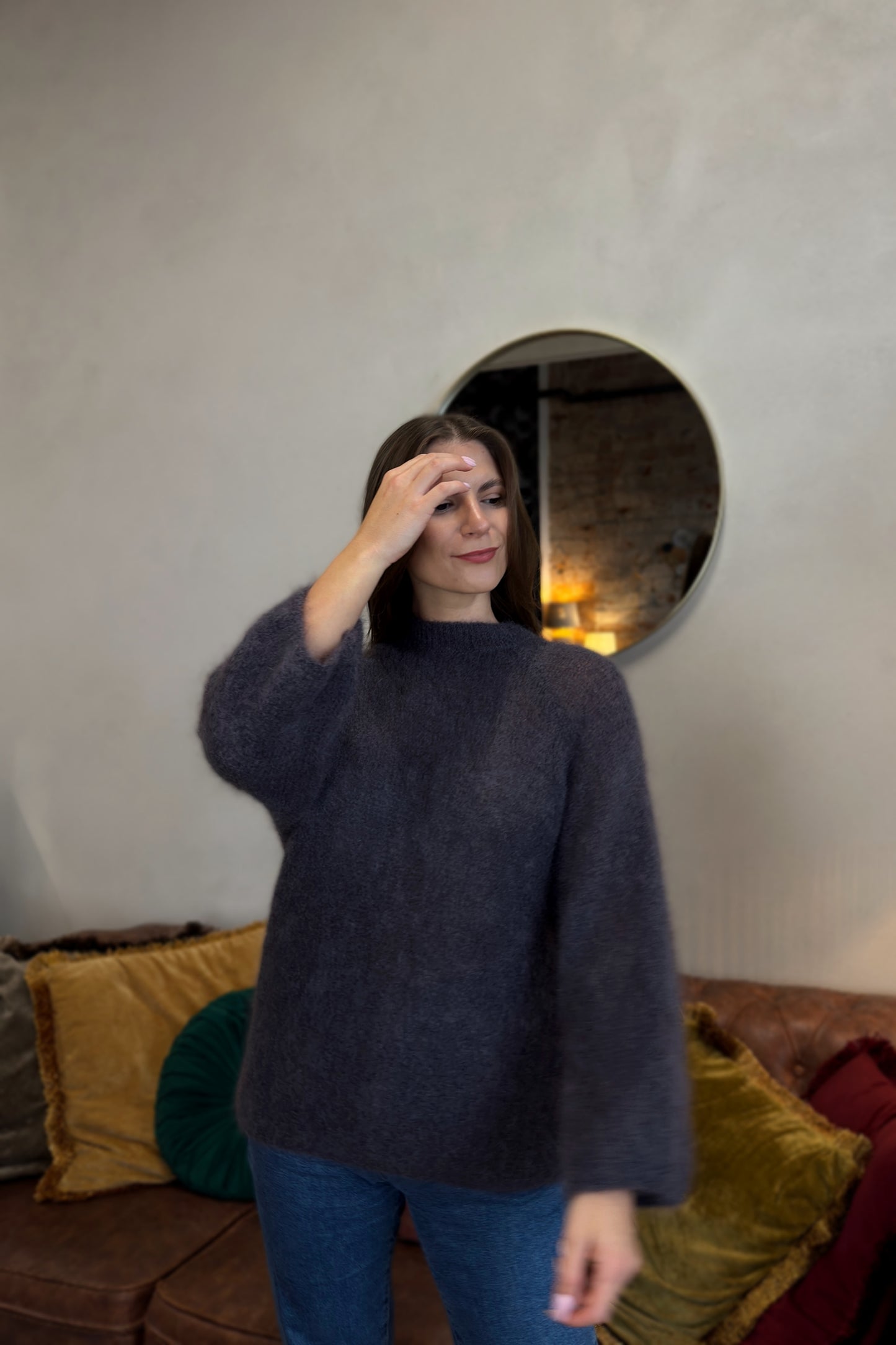 Moheros megztinis "Lumiere" pilkas