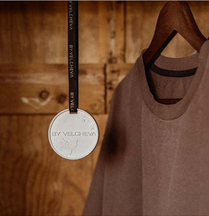 By Velcheva kvapas spintai