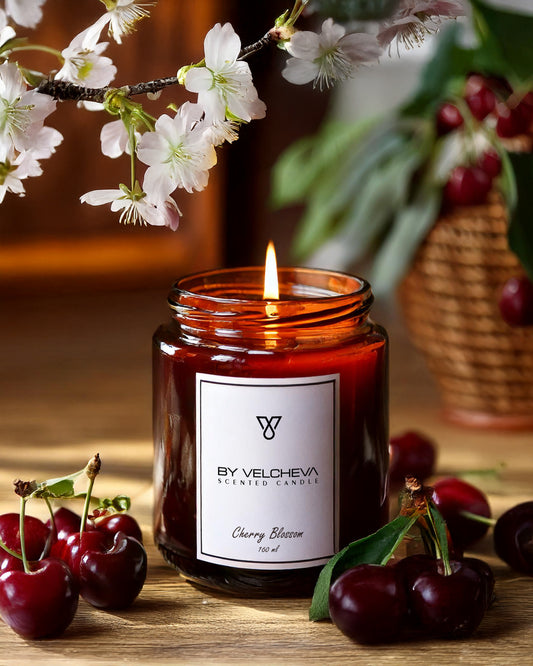 By Velcheva CHERRY BLOSSOM aromatinė žvakė