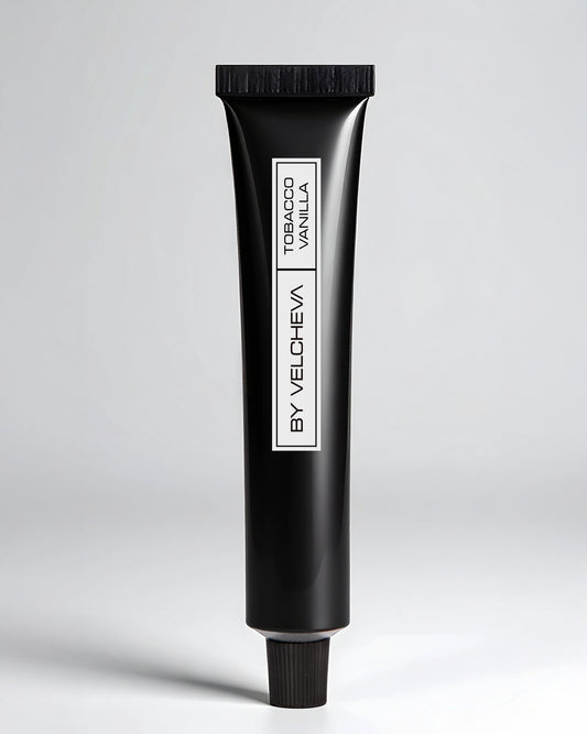 By Velcheva TOBACCO VANILLA rankų kremas