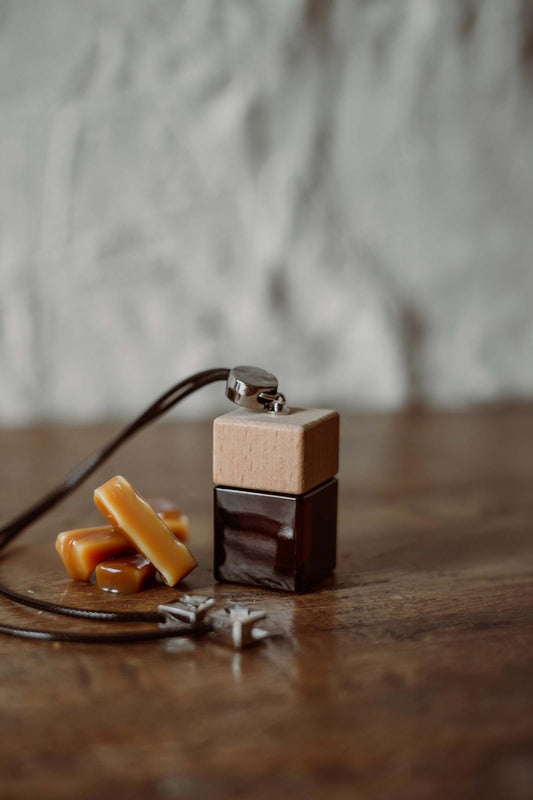 By Velcheva SALTED CARAMEL automobilio kvepalai