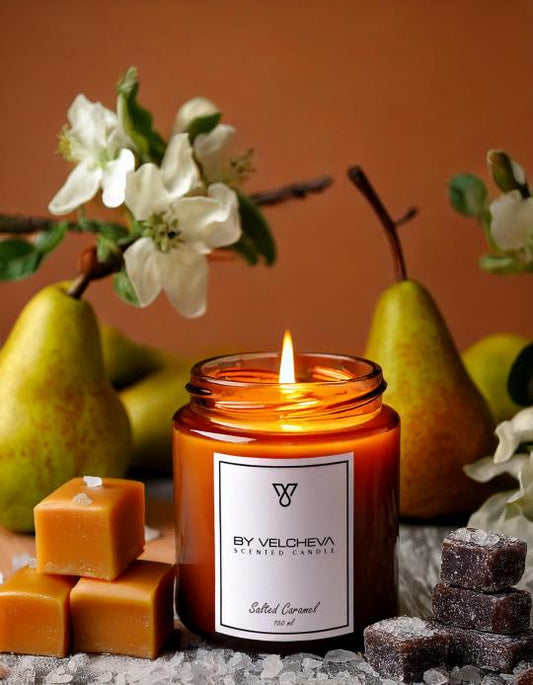 By Velcheva SALTED CARAMEL aromatinė žvakė